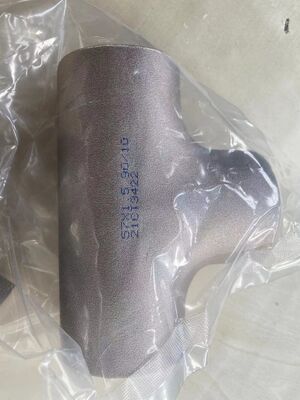 Níquel de cobre 70/30 Camiseta reductora BW que encaja ASME B16.5 Cl150 Construcción naval anticorrosión
